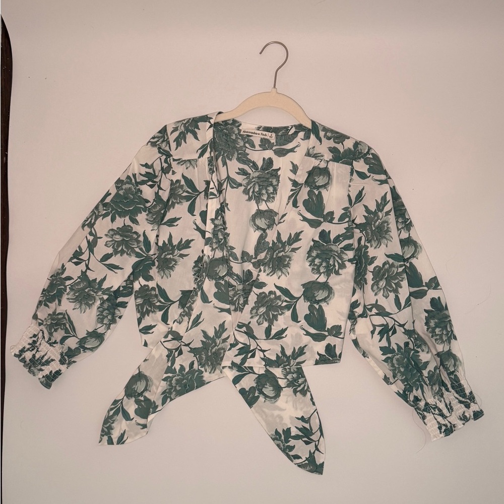 Abercrombie & Fitch 3/4 Sleeves Tie-Front Top